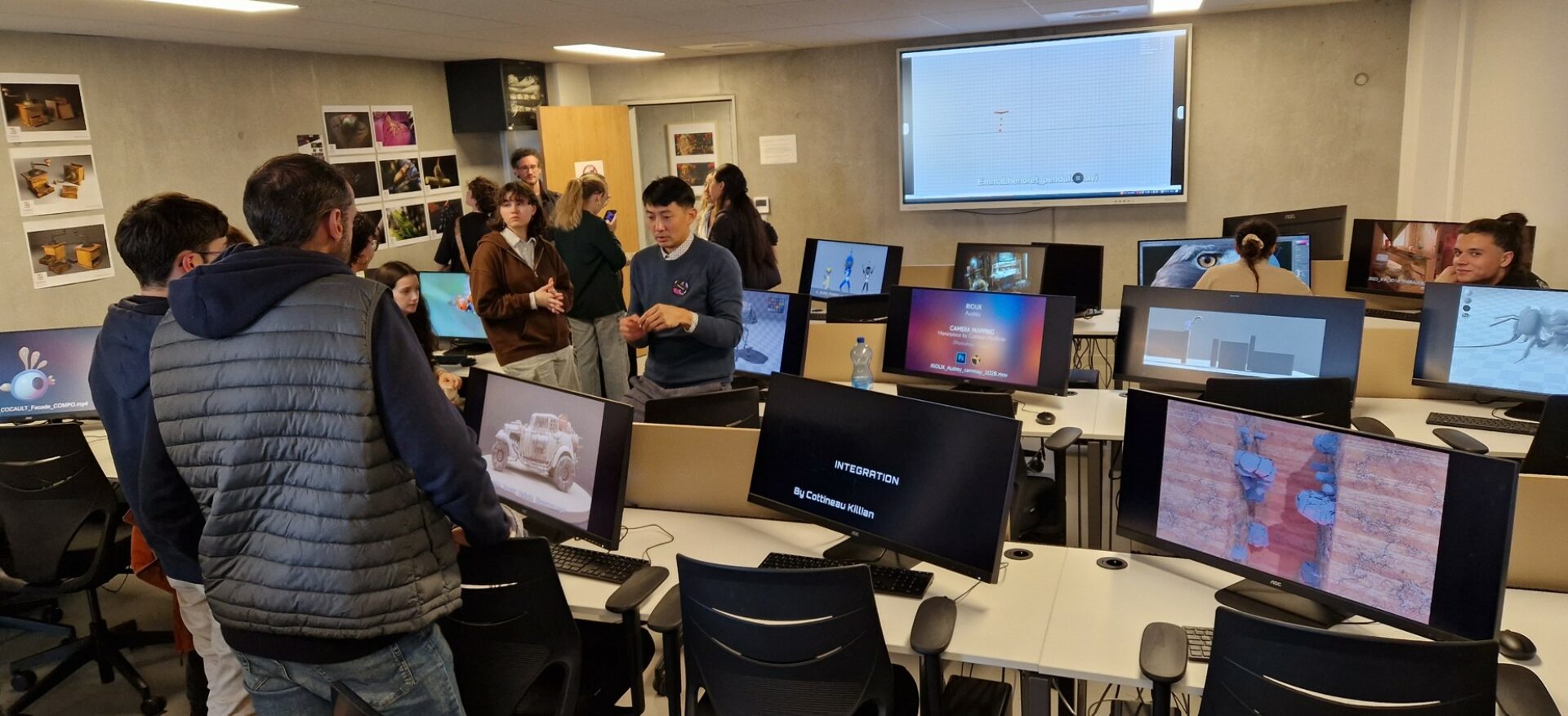 étudiants en formation pour devenir animateurs 3d