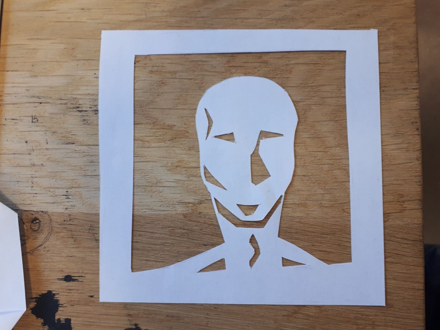 Portrait papier expression plastique