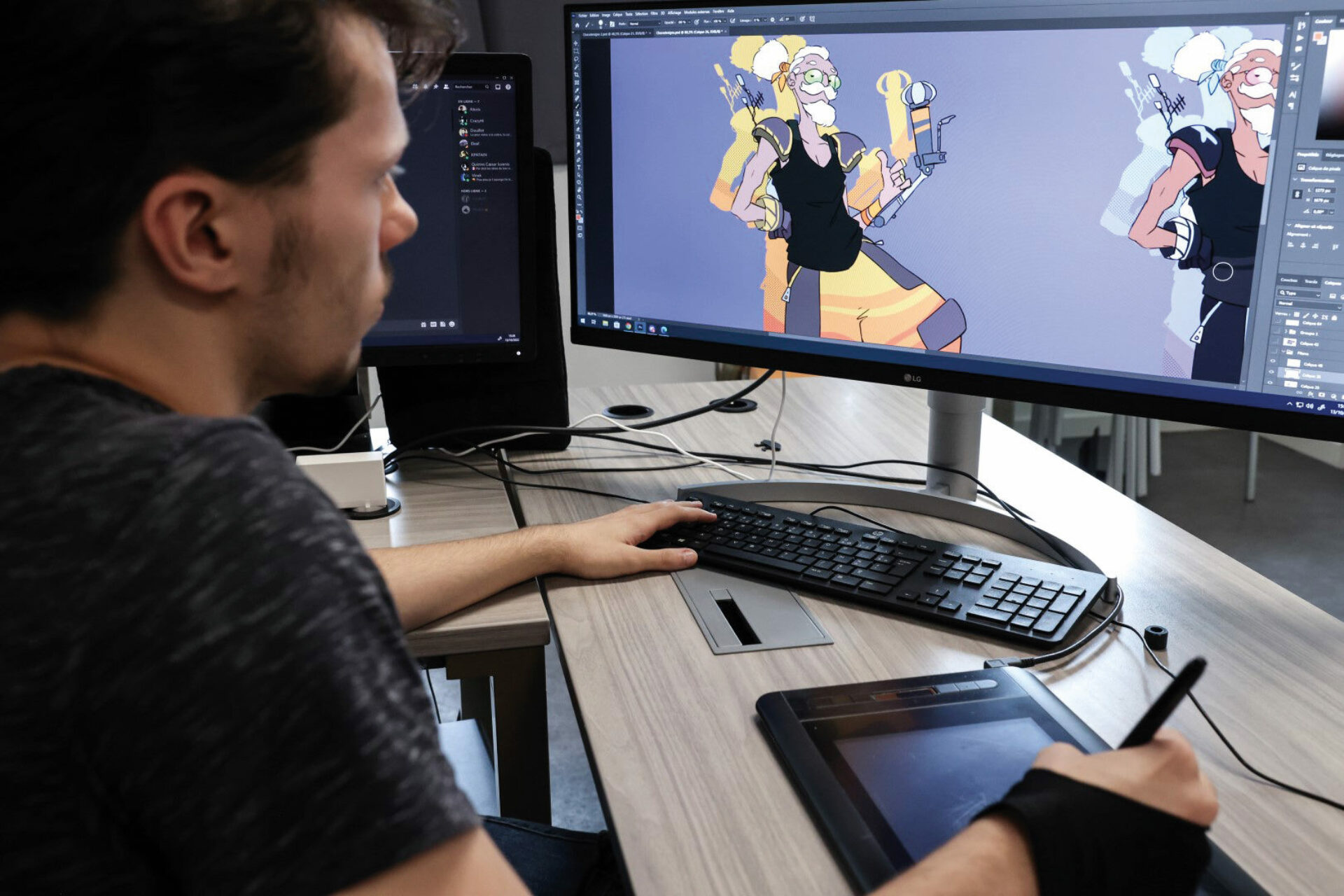 homme en train d'exercer le métier de cgi artist