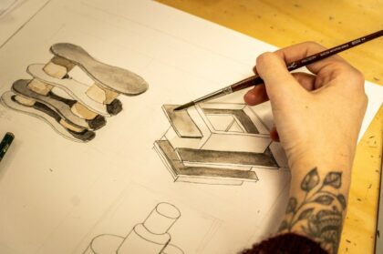 personne qui fait du design