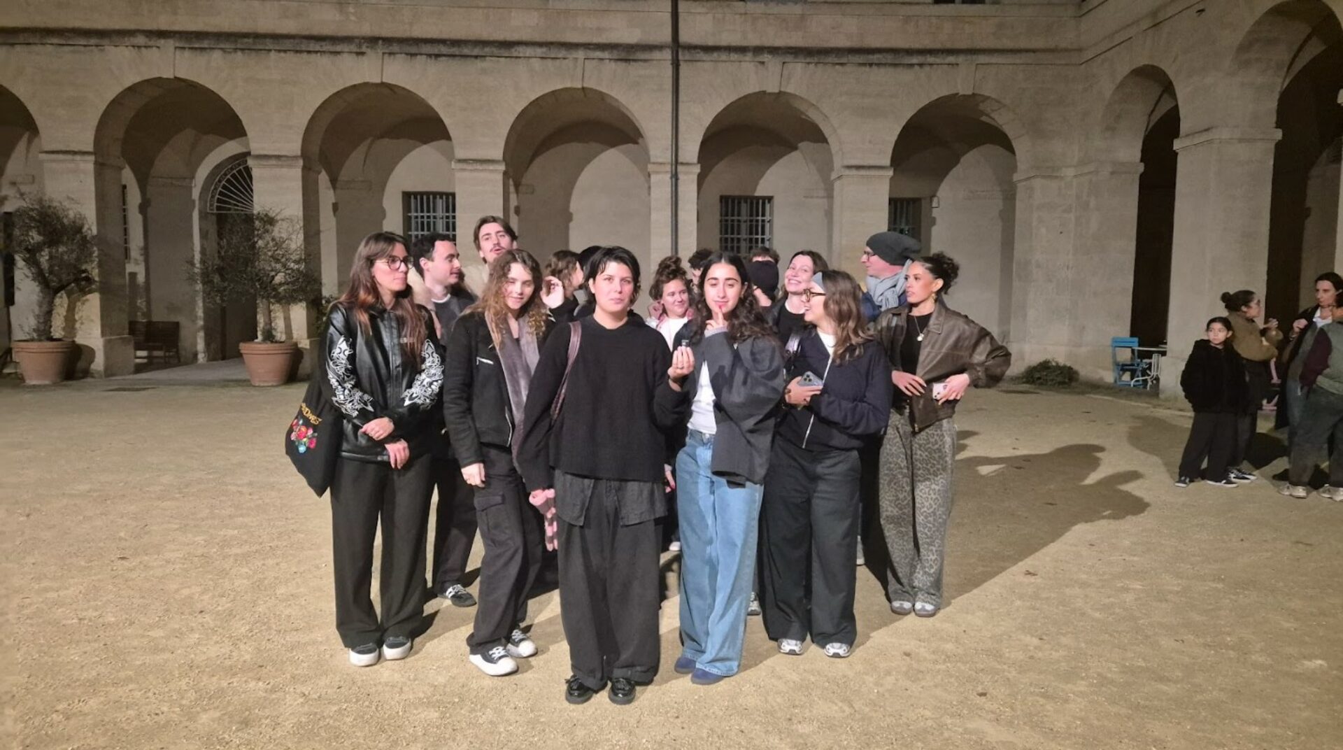 groupe d'étudiants réalisateurs du mapping